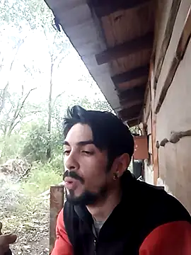 Snapshot of -Axelconda420 chatting on April 18, 7:18 pm -Axelconda420 online show from April 18, 7:18 pm