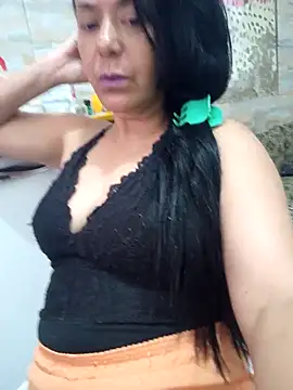 Snapshot of lucineia7 chatting on November 15, 8:49 pm lucineia7 online show from November 15, 8:49 pm