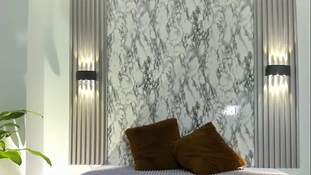 Snapshot of Dulcinea_2 chatting on October 18, 6:19 pm Dulcinea 2 online show from October 18, 6:19 pm