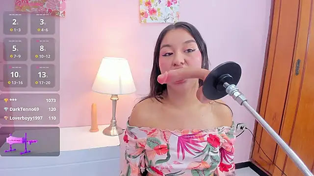 mia celezte online show from October 31, 12:06 pm