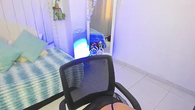 Snapshot of mayukim chatting on October 14, 7:14 pm mayukim online show from October 14, 7:14 pm