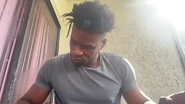 Snapshot of MrDaddyBlackNi9e chatting on September 27, 2:11 pm MrDaddyBlackNi9e online show from September 27, 2:11 pm