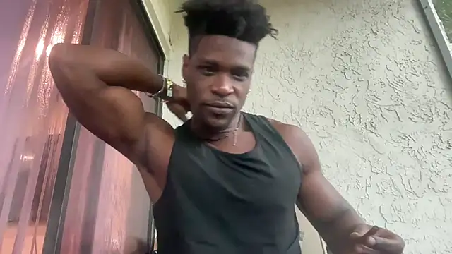 Snapshot of MrDaddyBlackNi9e chatting on October 6, 12:13 pm MrDaddyBlackNi9e online show from October 6, 12:13 pm