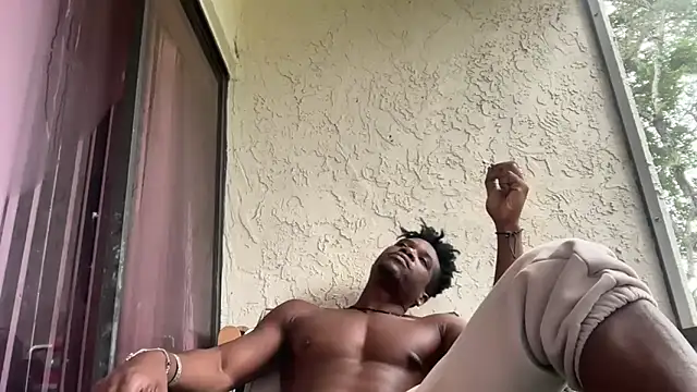 Snapshot of MrDaddyBlackNi9e chatting on October 10, 1:32 pm MrDaddyBlackNi9e online show from October 10, 1:32 pm