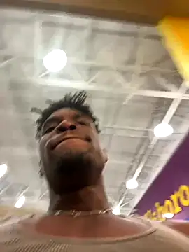 Snapshot of MrDaddyBlackNi9e chatting on December 15, 4:39 am MrDaddyBlackNi9e online show from December 15, 4:39 am