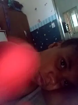 PrettahSantos online show from September 24, 6:33 pm