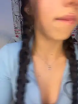 Snapshot of Linda_rouse chatting on October 22, 12:44 am Linda rouse online show from October 22, 12:44 am