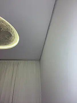 Snapshot of Innerpeace_ chatting on February 16, 12:18 am Innerpeace online show from February 16, 12:18 am