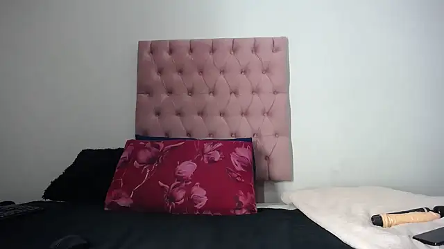 Juiceybileh online show from March 23, 9:19 pm