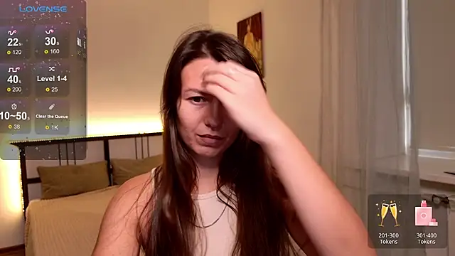 Snapshot of EllaCanny chatting on September 28, 7:03 am EllaCanny online show from September 28, 7:03 am