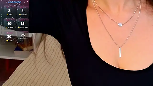 Snapshot of EllaCanny chatting on December 14, 6:08 am EllaCanny online show from December 14, 6:08 am