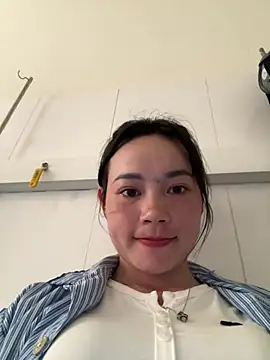 dorothyxx online show from July 22, 1:41 am