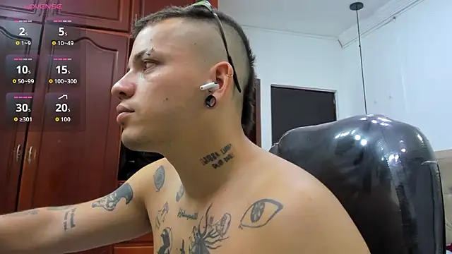 wildthor26 online show from February 11, 4:06 am