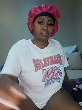 Snapshot of AfricanGem_ chatting on February 13, 10:39 pm AfricanGem online show from February 13, 10:39 pm