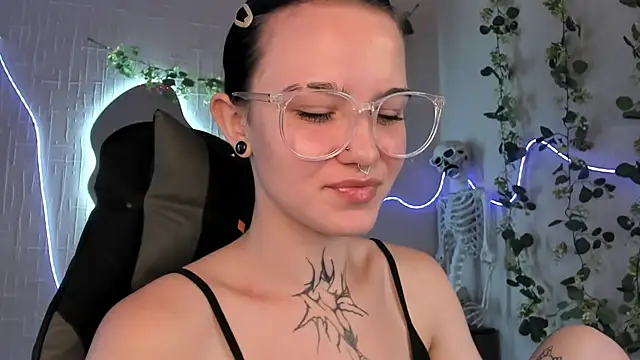 Snapshot of Elastikisss chatting on July 30, 11:31 am Elastikisss online show from July 30, 11:31 am