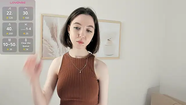 Snapshot of Veyaspace chatting on October 3, 1:08 pm Veyaspace online show from October 3, 1:08 pm