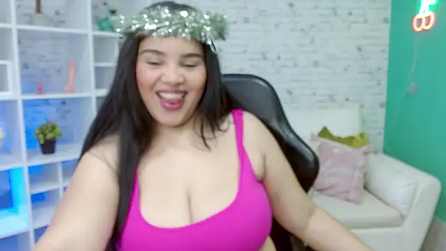 Snapshot of loaizalust chatting on November 22, 5:23 pm loaizalust online show from November 22, 5:23 pm