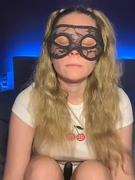 Cherrycolada online show from May 28, 9:56 pm