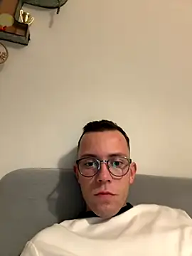 Miguelxfuego online show from September 22, 11:29 pm