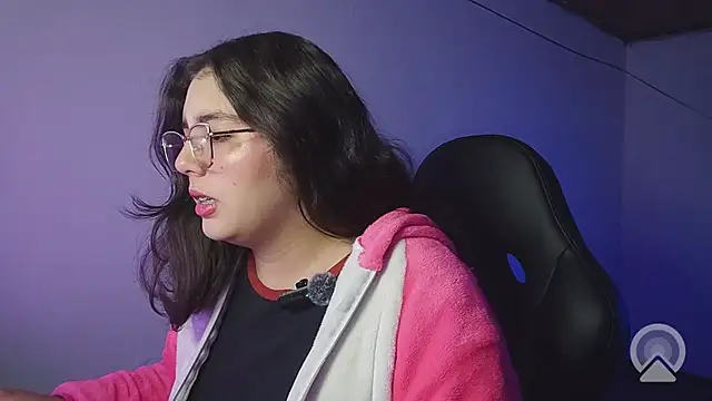 Pao Ly online show from July 27, 1:07 pm