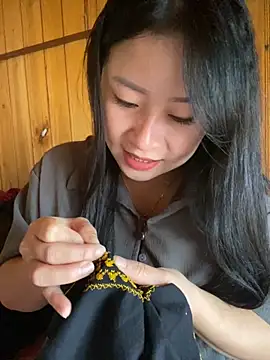 violet-00 online show from October 28, 12:58 am