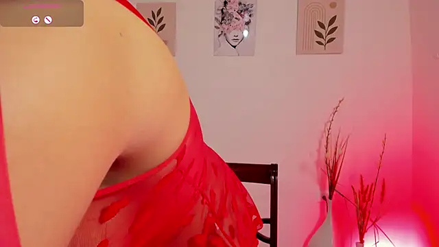 Snapshot of Lauraricci__ chatting on September 24, 6:33 pm Lauraricci online show from September 24, 6:33 pm