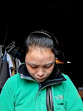 xuxulovezz online show from November 4, 12:32 am