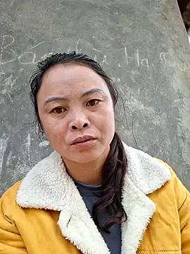 xuxulovezz online show from November 6, 12:44 am