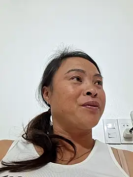 xuxulovezz online show from November 14, 12:59 pm