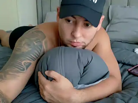 maximus888A online show from October 10, 12:37 pm