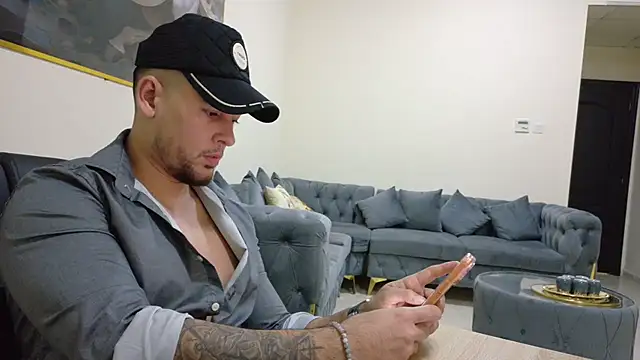 Snapshot of maximus888A chatting on June 8, 7:58 pm maximus888A online show from June 8, 7:58 pm