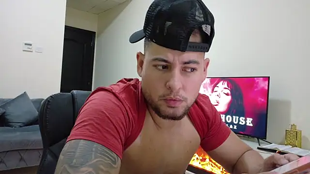 Snapshot of maximus888A chatting on June 10, 8:41 pm maximus888A online show from June 10, 8:41 pm