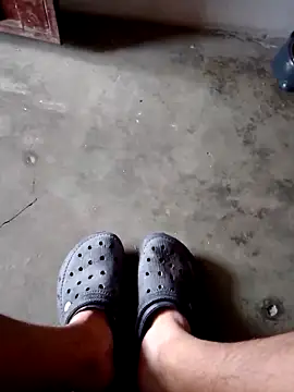 Snapshot of SALCEDO_041198 chatting on October 31, 11:33 am SALCEDO 041198 online show from October 31, 11:33 am