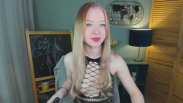 elliupp online show from May 9, 5:18 pm