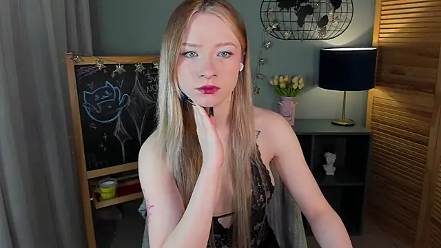 elliupp online show from May 28, 5:21 pm