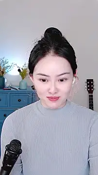 L--emon online show from September 24, 3:15 pm
