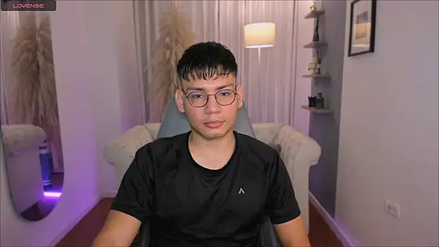 marcuswildx online show from January 11, 11:26 am