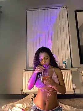 OliviaAshhh online show from February 19, 1:12 am