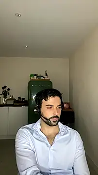 Snapshot of eauminerale chatting on July 21, 8:49 am eauminerale online show from July 21, 8:49 am