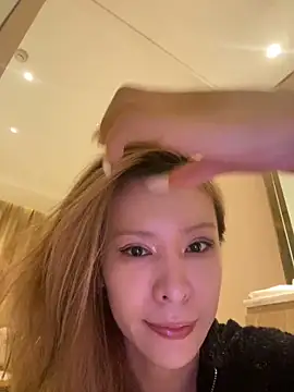 miumiu-66 online show from October 19, 1:23 pm