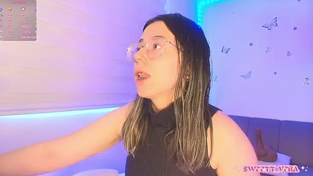 Snapshot of sweettvera chatting on June 12, 1:32 pm sweettvera online show from June 12, 1:32 pm