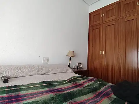 jorgeereyy online show from October 8, 1:20 pm