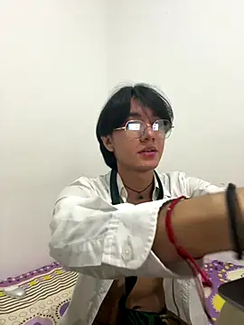 Snapshot of Matti_Mendez_ chatting on October 21, 3:35 pm Matti Mendez online show from October 21, 3:35 pm