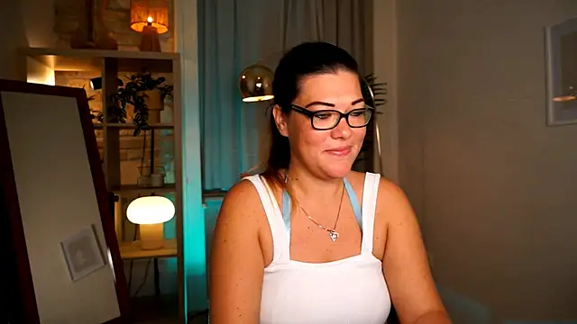 Snapshot of mrs_fllowerr chatting on October 13, 6:41 pm mrs fllowerr online show from October 13, 6:41 pm