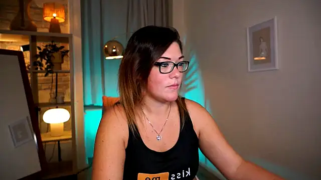 Snapshot of mrs_fllowerr chatting on October 15, 4:40 pm mrs fllowerr online show from October 15, 4:40 pm