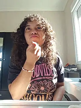 sweetamy326 online show from July 8, 1:15 pm