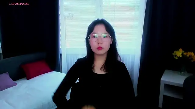 EmmaSnoww online show from September 23, 11:57 am