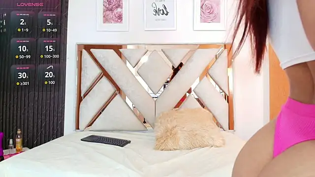 Lia Roseh online show from November 18, 8:02 pm