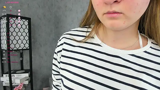 ElenoreReth online show from November 25, 1:38 am