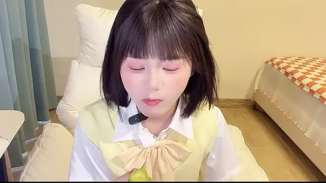 Snapshot of Ximei-O chatting on July 25, 7:06 am Ximei-O online show from July 25, 7:06 am